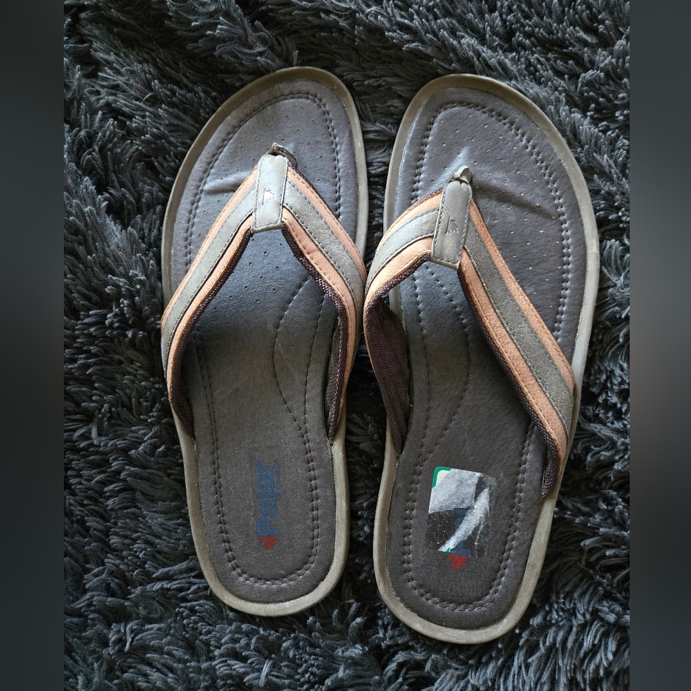 Pajar Canada | Gray and Tan Leather Flip Flops Sz 13